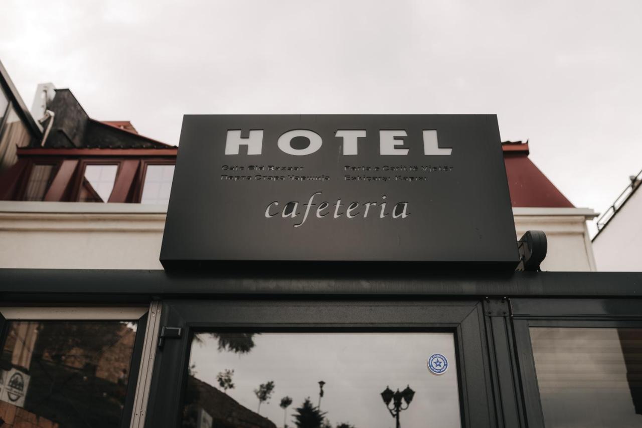 Hotel Gate Szkopje Kültér fotó